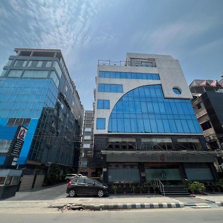 Hotel O2 Oxygen Calcutta Exteriör bild