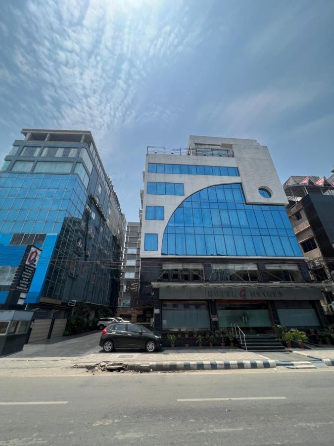 Hotel O2 Oxygen Calcutta Exteriör bild