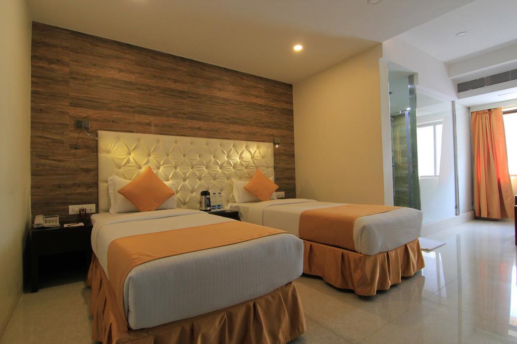 Hotel O2 Oxygen Calcutta Exteriör bild