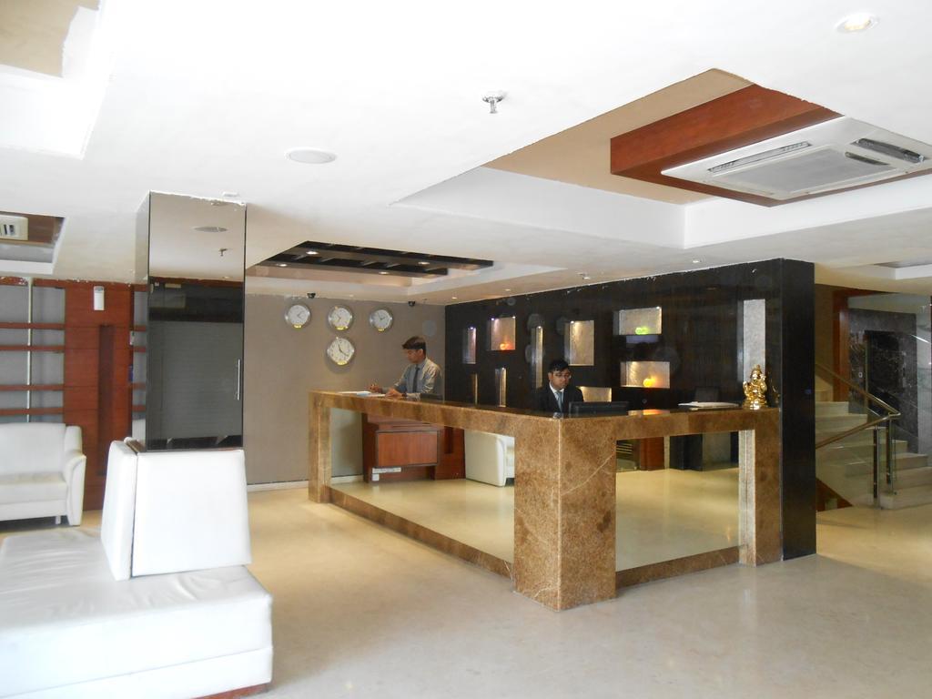 Hotel O2 Oxygen Calcutta Exteriör bild
